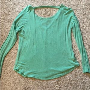 Women’s light weight sweater